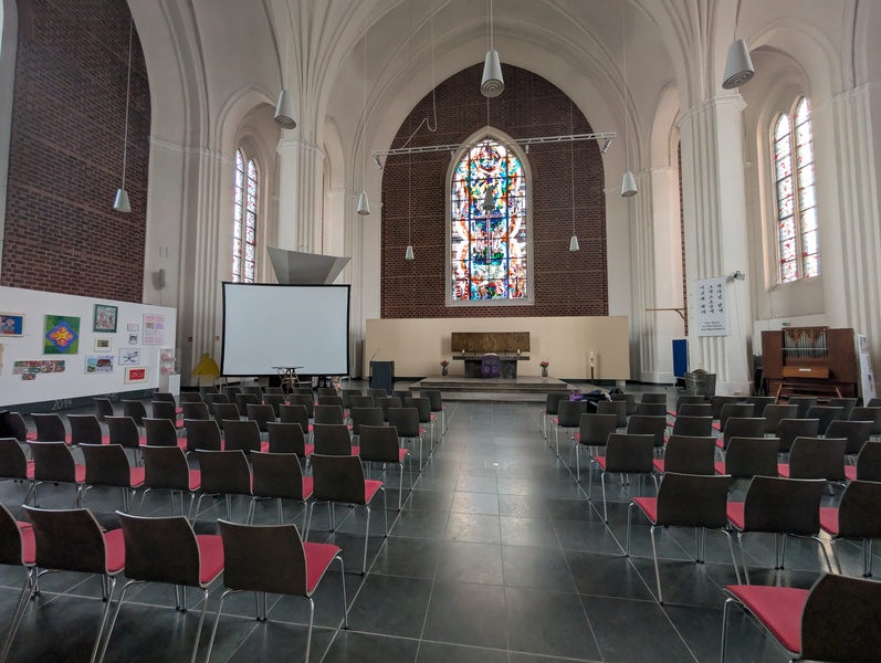 Heilandskirche interior